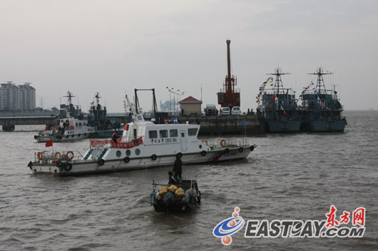 shanghai-woman-drowns-rescue-salvage-boats