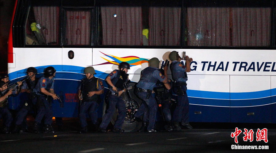 philippines-hong-kong-tour-bus-hostage-crisis-02.jpg