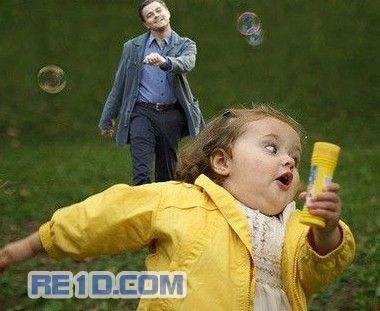 Leonardo DiCaprio "strutting" photoshop: Chasing child.