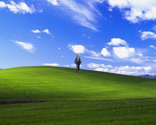 Leonardo DiCaprio "strutting" photoshop: Windows XP wallpaper.