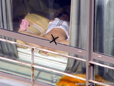 chinese-young-woman-nude-sunbathing-15.jpg