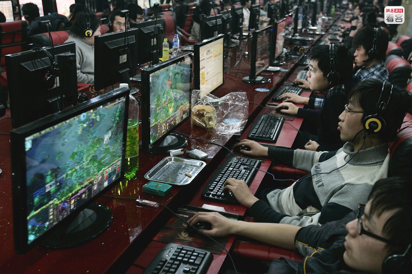 Топ 10 самых нелепых законов со всего мираВ Южной Корее запрещено играть в онлайн-игры с полуночи до 6:00 утра